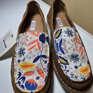 MYRA Women's Floral Canvas Loafers - Brown and Multicolor